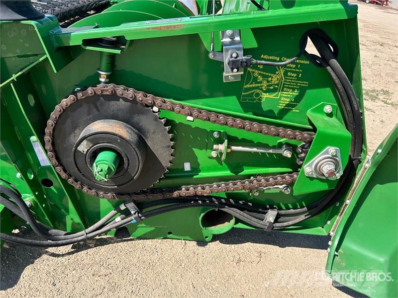 John Deere 615P 15 ft Combine Pickup Header Cabezales de cosechadoras combinadas