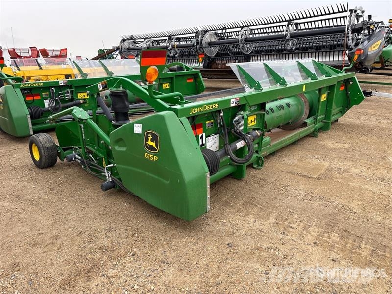 John Deere 615P 15 ft Combine Pickup Header رؤوس الحصادات الدراسات