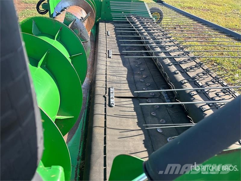John Deere 615P 15 ft Combine Pickup Header コンバイン・ハーベスター・ヘッド