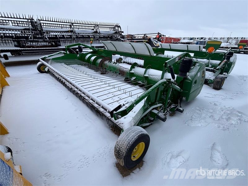 John Deere 615P 15 ft Belt Combine Pickup Header Skärbord