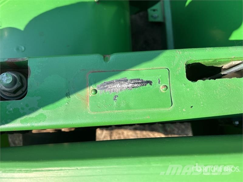 John Deere 615P 15 ft Combine Pickup Header Maaidorser aanbouwdelen