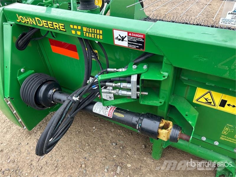 John Deere 615P 15 ft Draper Combine Pickup Header Glave hederi za kombajne