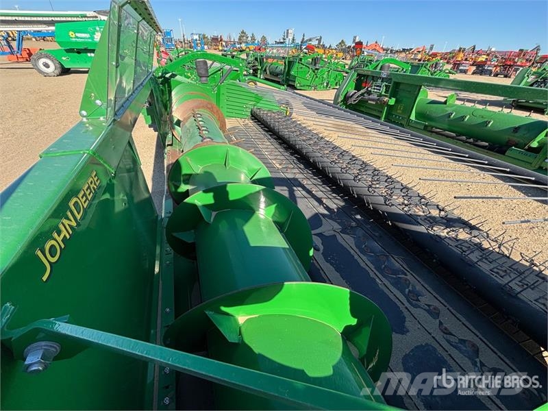 John Deere 615P 15 ft Belt Combine Pickup Header Testate per mietitrebbie