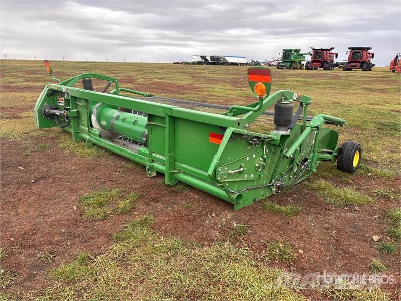 John Deere 615P 15 ft Combine Pickup Header Maaidorser aanbouwdelen