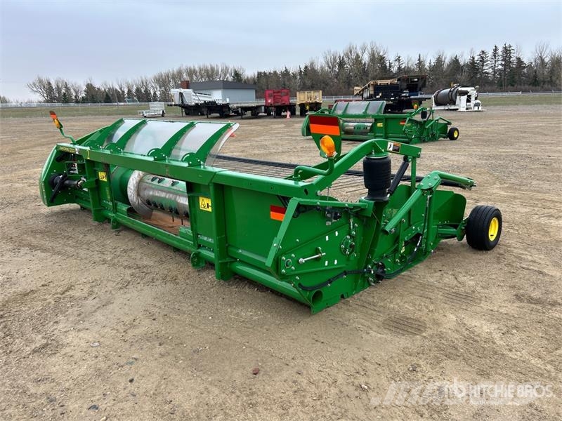 John Deere 615P 15 ft Draper Combine Pickup Header Glave hederi za kombajne