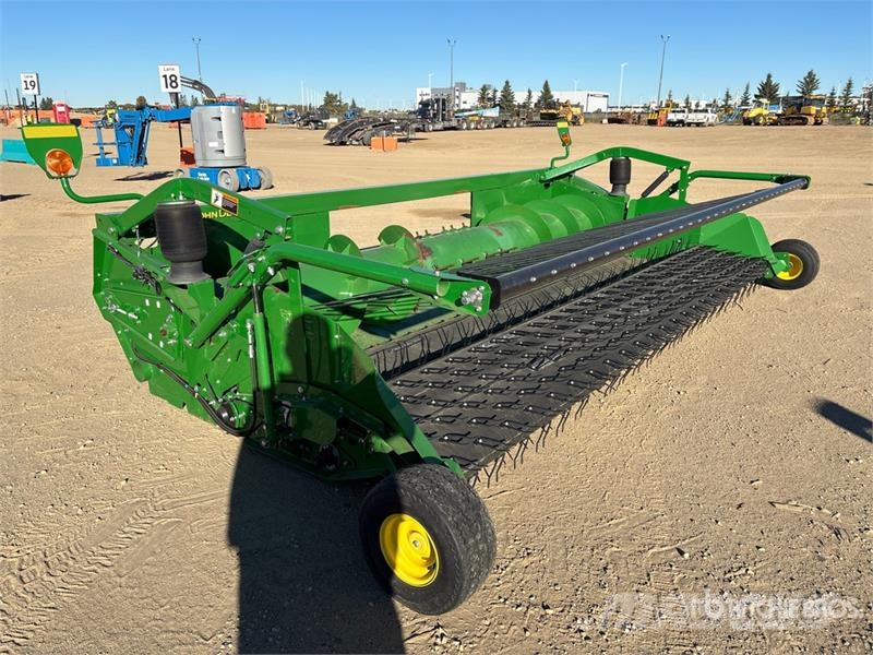 John Deere 615P 15 ft Combine Pickup Header Glave hederi za kombajne
