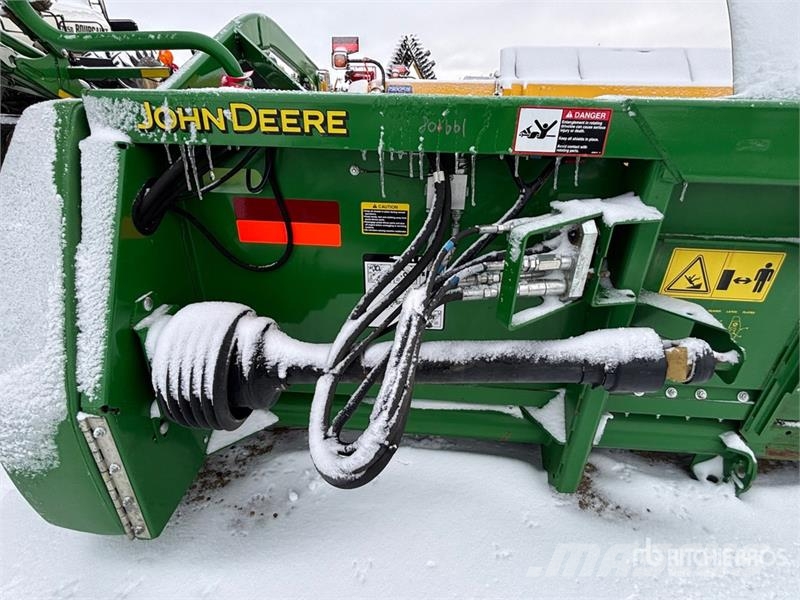 John Deere 615P 15 ft Belt Combine Pickup Header Skärbord