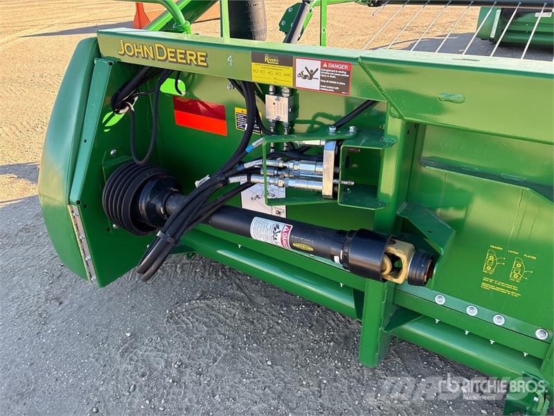 John Deere 615P 15 ft Combine Pickup Header Glave hederi za kombajne