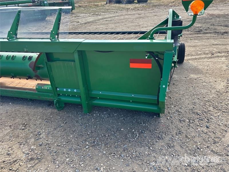 John Deere 615P 15 ft Combine Pickup Header Cabezales de cosechadoras combinadas