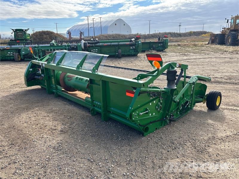 John Deere 615P 15 ft Combine Pickup Header Cabezales de cosechadoras combinadas