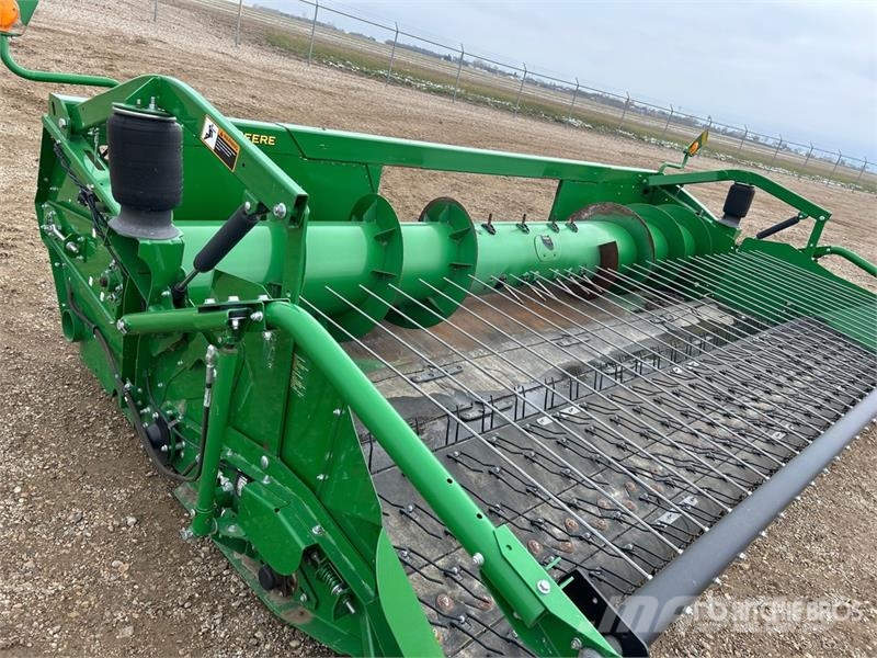John Deere 615P 15 ft Combine Pickup Header Derliaus nuėmimo kombainų galvos