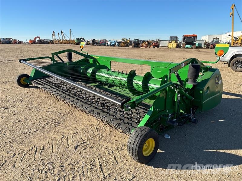 John Deere 615P 15 ft Combine Pickup Header Erntevorsätze