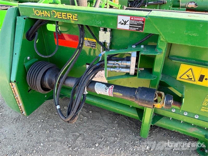 John Deere 615P 15 ft Belt Combine Pickup Header Erntevorsätze