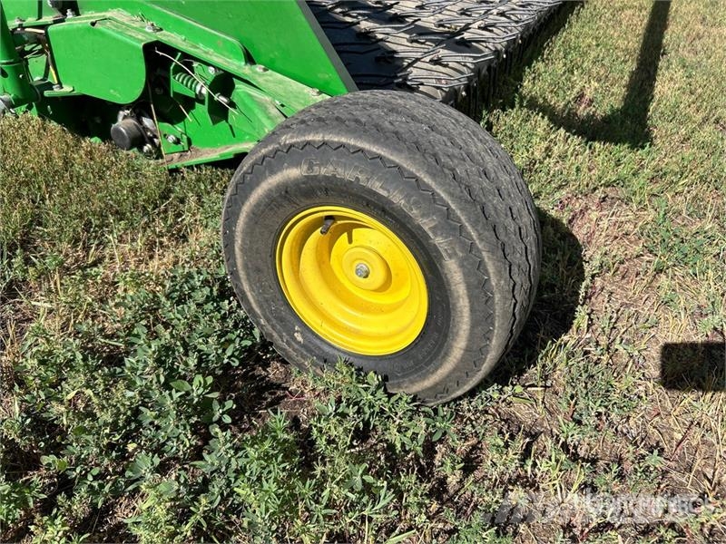 John Deere 615P 15 ft Combine Pickup Header Skjærebord til skurtresker