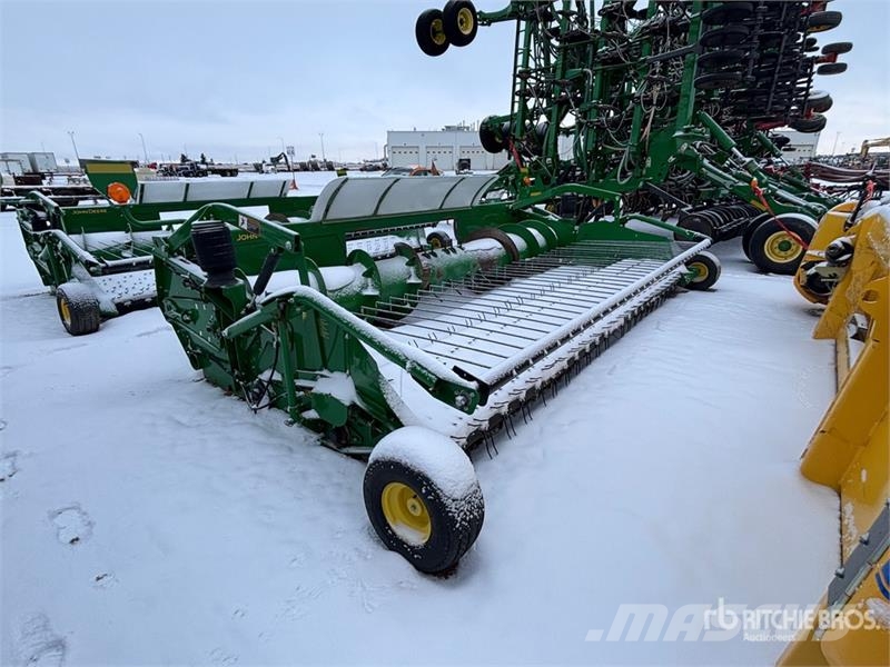 John Deere 615P 15 ft Belt Combine Pickup Header Skärbord