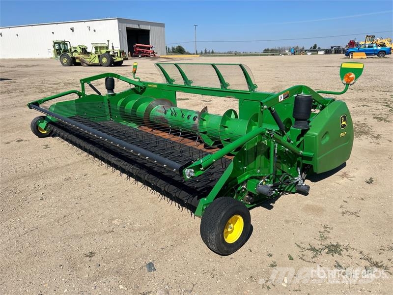 John Deere 615P 15 ft Combine Pickup Header Cabezales de cosechadoras combinadas