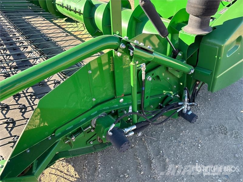 John Deere 615P 15 ft Combine Pickup Header Cabeçotes de colheitadeira