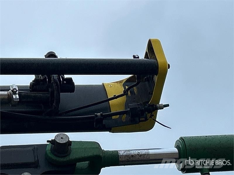 John Deere 616R 133 ft 4x4 High Clearance Self-Propelled Spra Itsekulkevat ruiskut