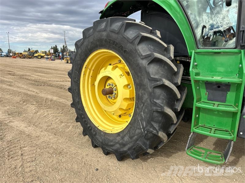 John Deere 6170M Трактори