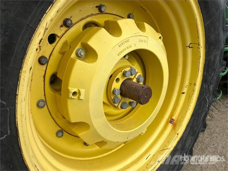 John Deere 6170M Трактори