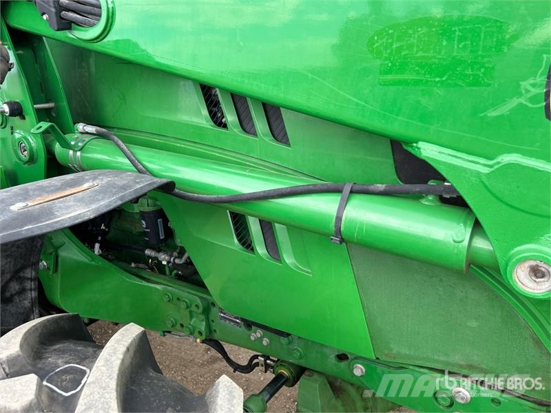 John Deere 6170M Трактори