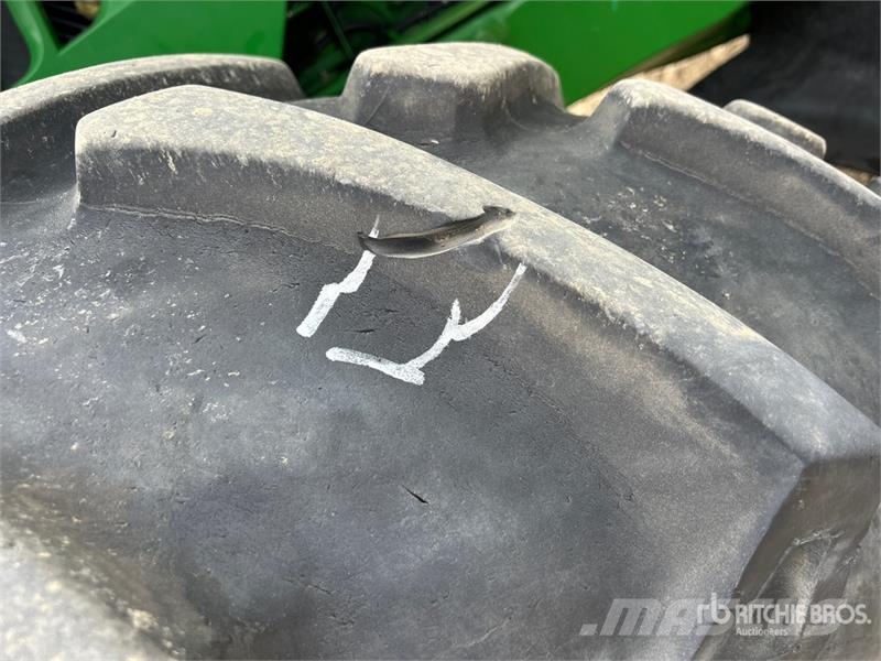 John Deere 6170M Трактори