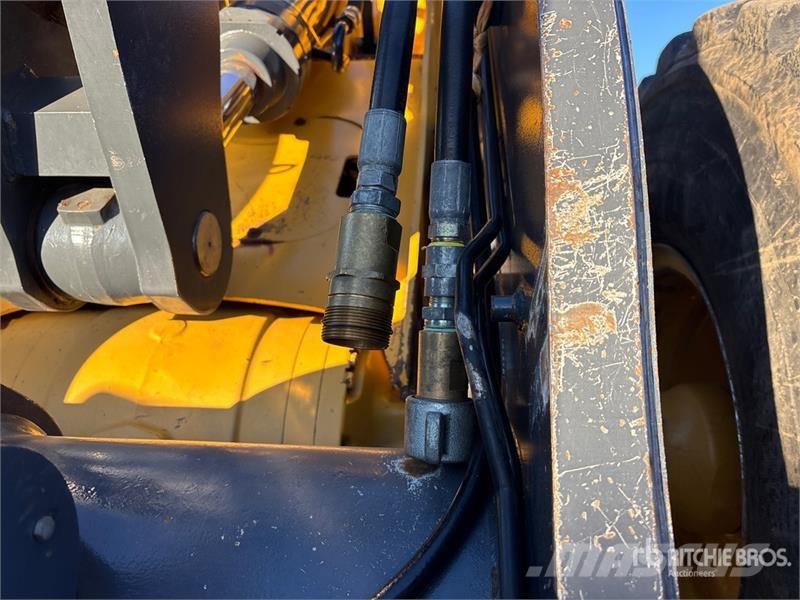 John Deere 624 K Wheel Loader Iekrāvēji uz riteņiem