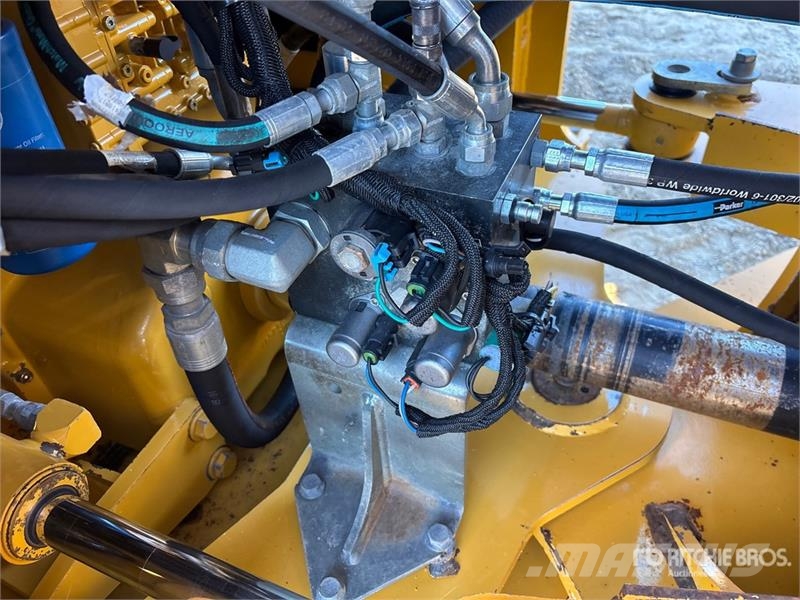 John Deere 624 K Wheel Loader Iekrāvēji uz riteņiem
