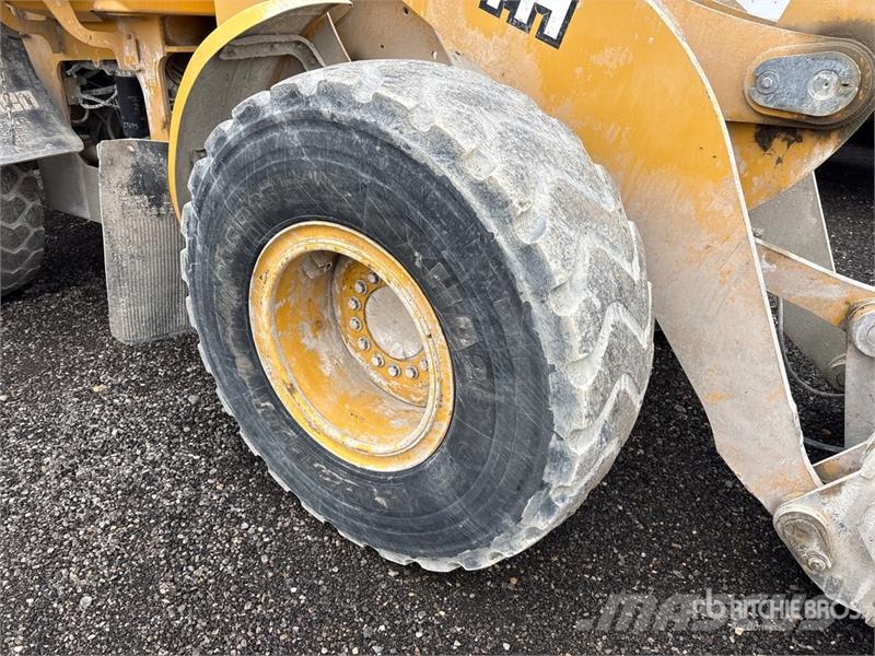 John Deere 624H Tekerlekli yükleyiciler