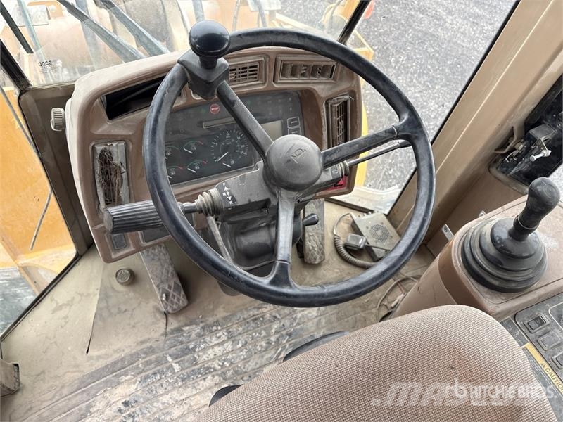John Deere 624H Tekerlekli yükleyiciler