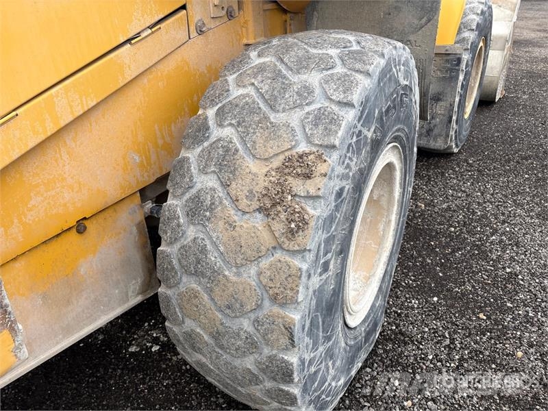 John Deere 624H Tekerlekli yükleyiciler