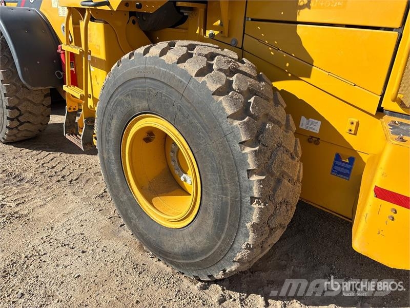 John Deere 624K Wheel Loader لوادر بعجل