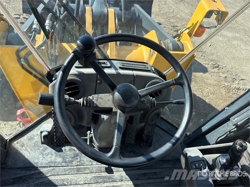 John Deere 624K Wheel Loader لوادر بعجل