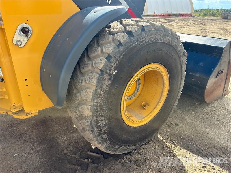 John Deere 624K Wheel Loader لوادر بعجل