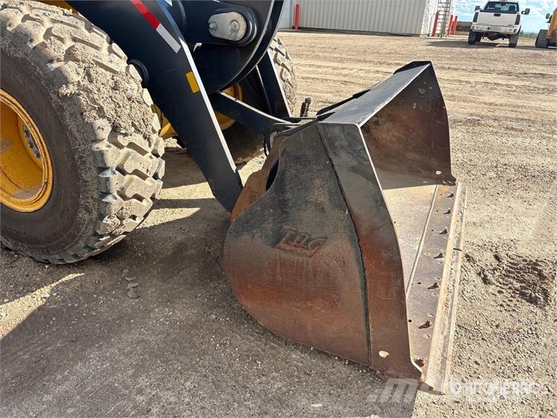 John Deere 624K Wheel Loader لوادر بعجل