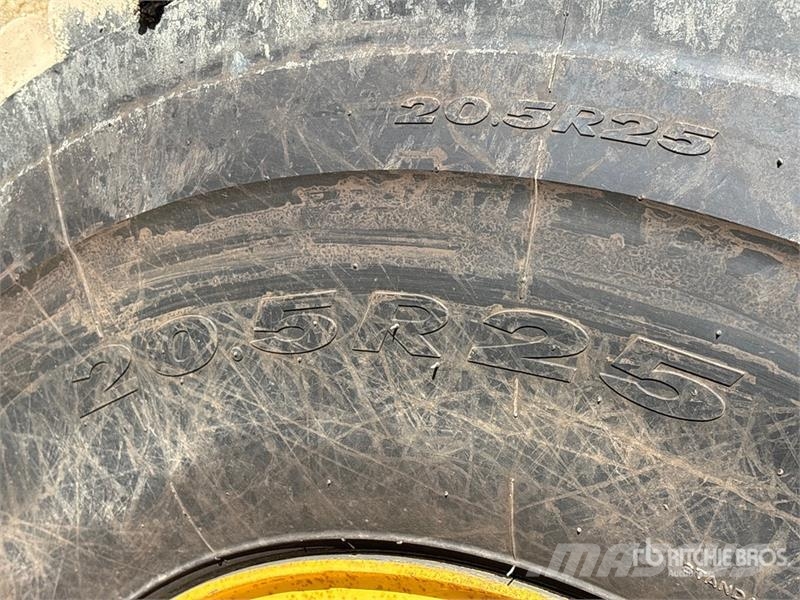 John Deere 624K Wheel Loader لوادر بعجل