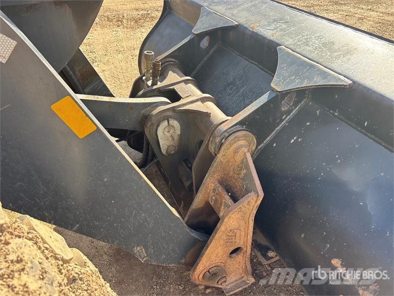 John Deere 624K Wheel Loader لوادر بعجل