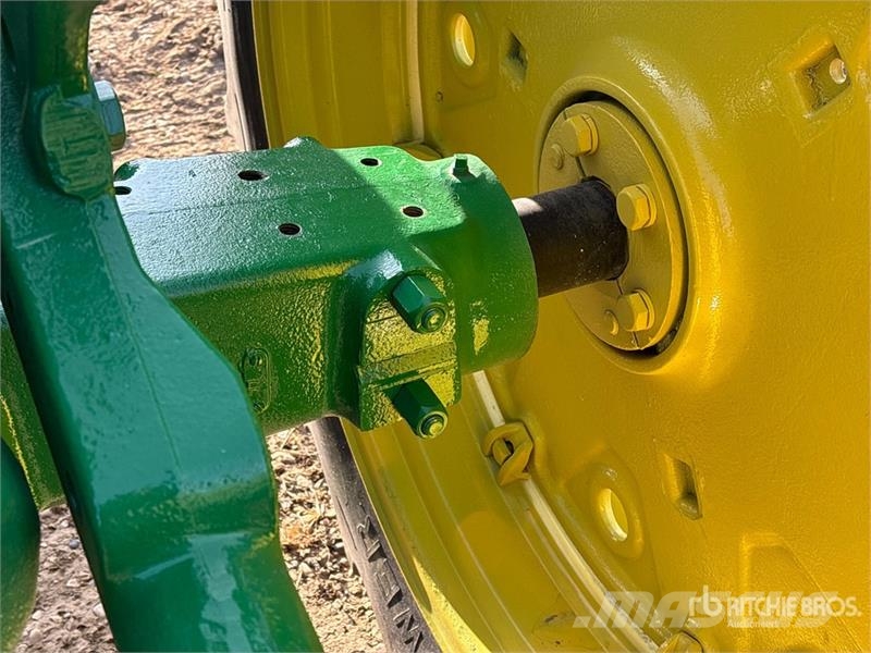 John Deere 630 2WD Narrow Front Antique Tractor Traktorit