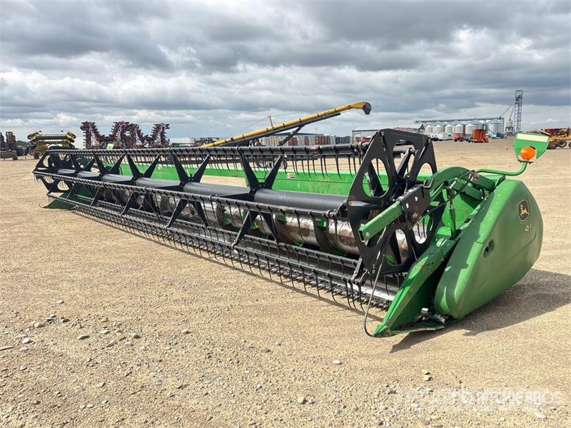 John Deere 630R 30 ft Rigid Combine Header Glave hederi za kombajne