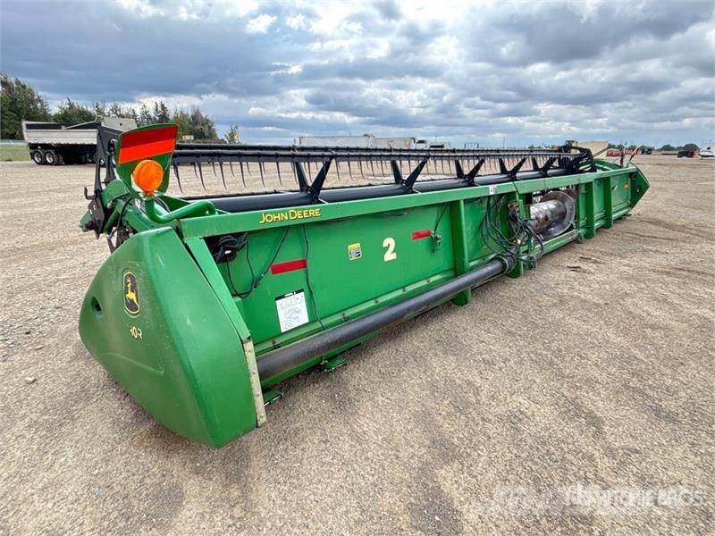 John Deere 630R 30 ft Rigid Combine Header Glave hederi za kombajne