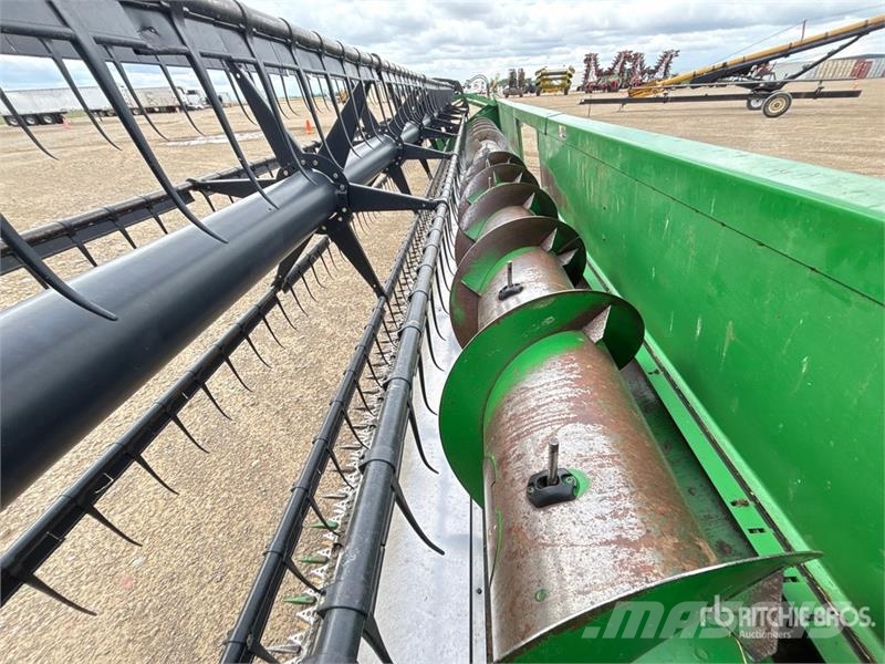 John Deere 630R 30 ft Rigid Combine Header Glave hederi za kombajne