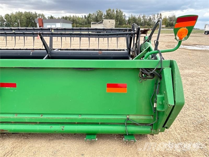 John Deere 630R 30 ft Rigid Combine Header Glave hederi za kombajne
