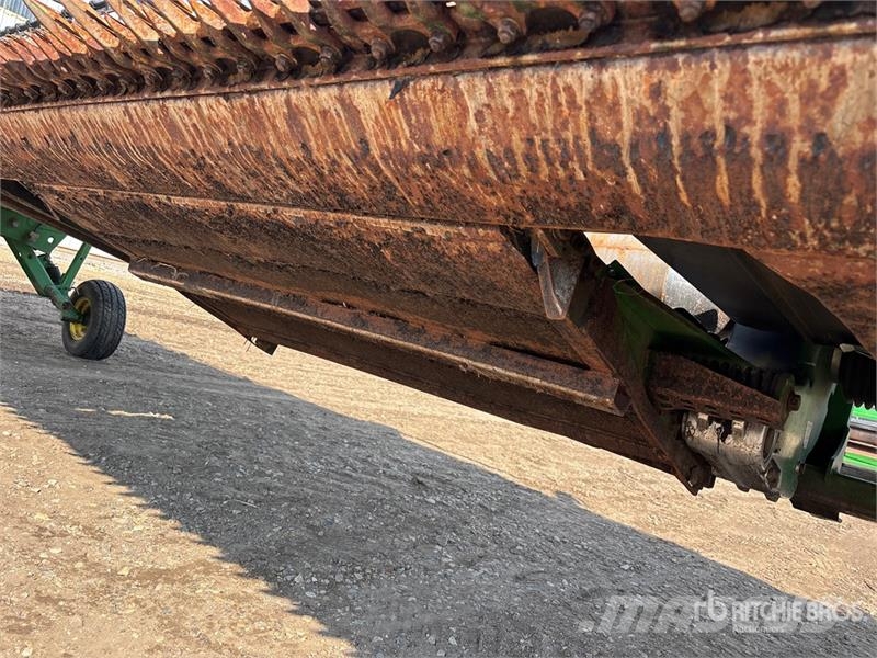John Deere 635D رؤوس الحصادات الدراسات
