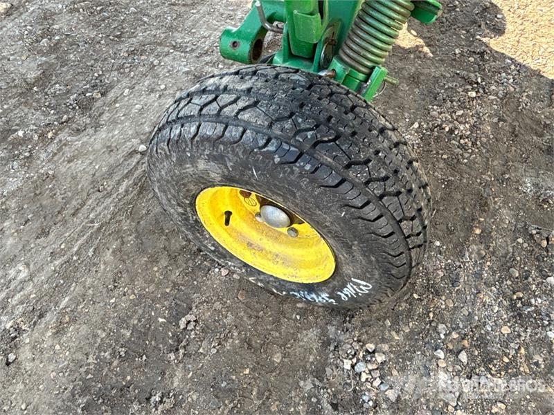 John Deere 635D رؤوس الحصادات الدراسات