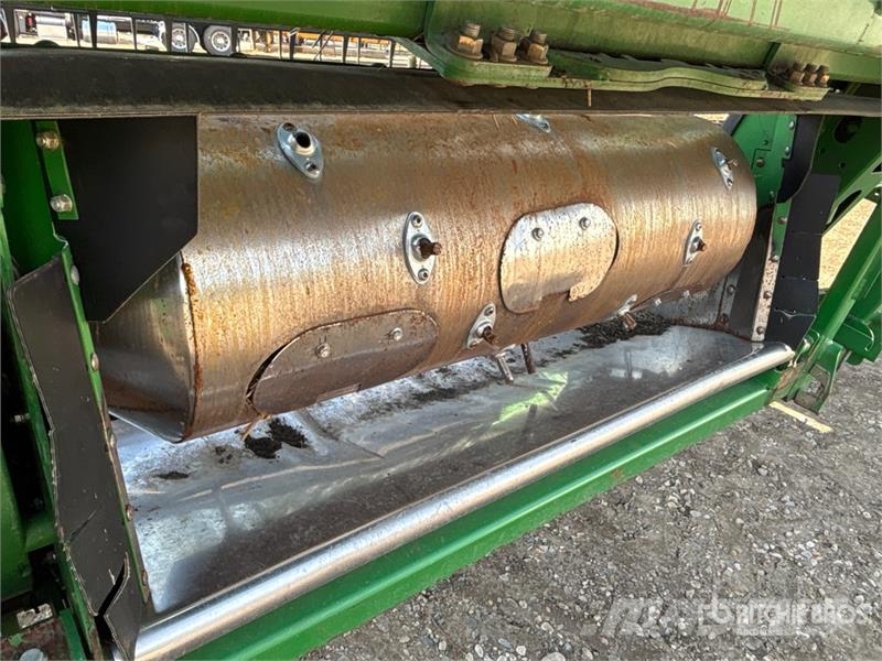 John Deere 635D رؤوس الحصادات الدراسات