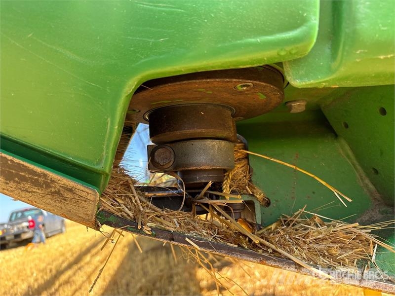 John Deere 635D Erntevorsätze