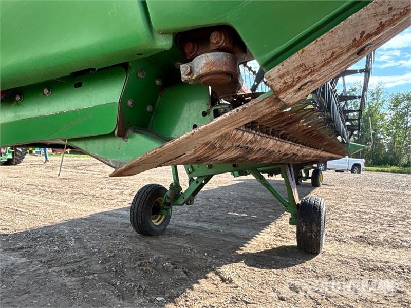John Deere 635D رؤوس الحصادات الدراسات