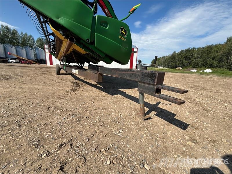 John Deere 635F رؤوس الحصادات الدراسات