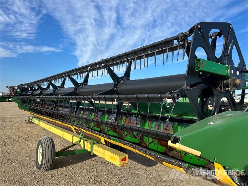John Deere 635F رؤوس الحصادات الدراسات
