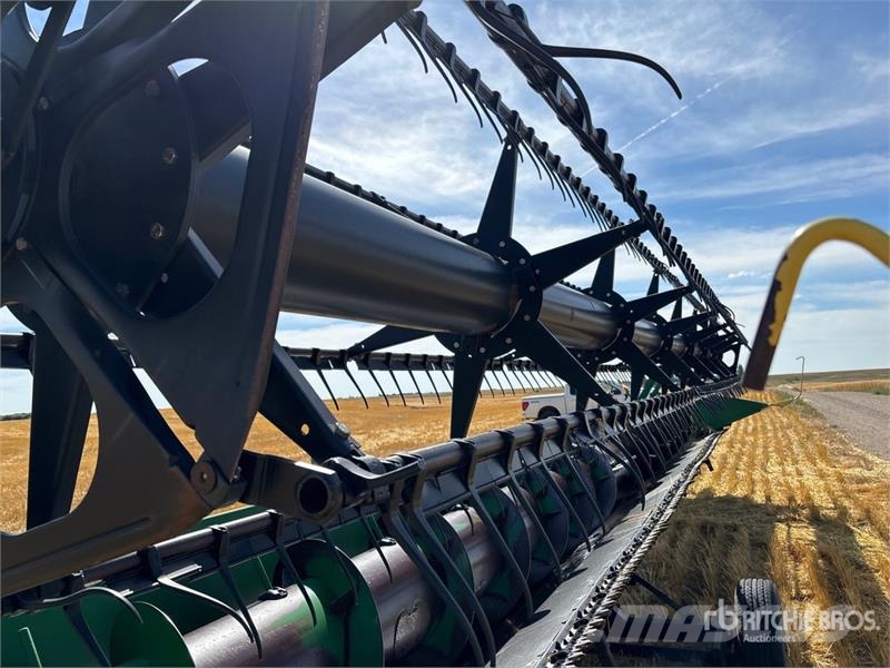 John Deere 635F Testate per mietitrebbie